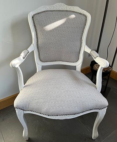 L'assise ou le dossier de votre chaise en tissu est en mauvais état ? 